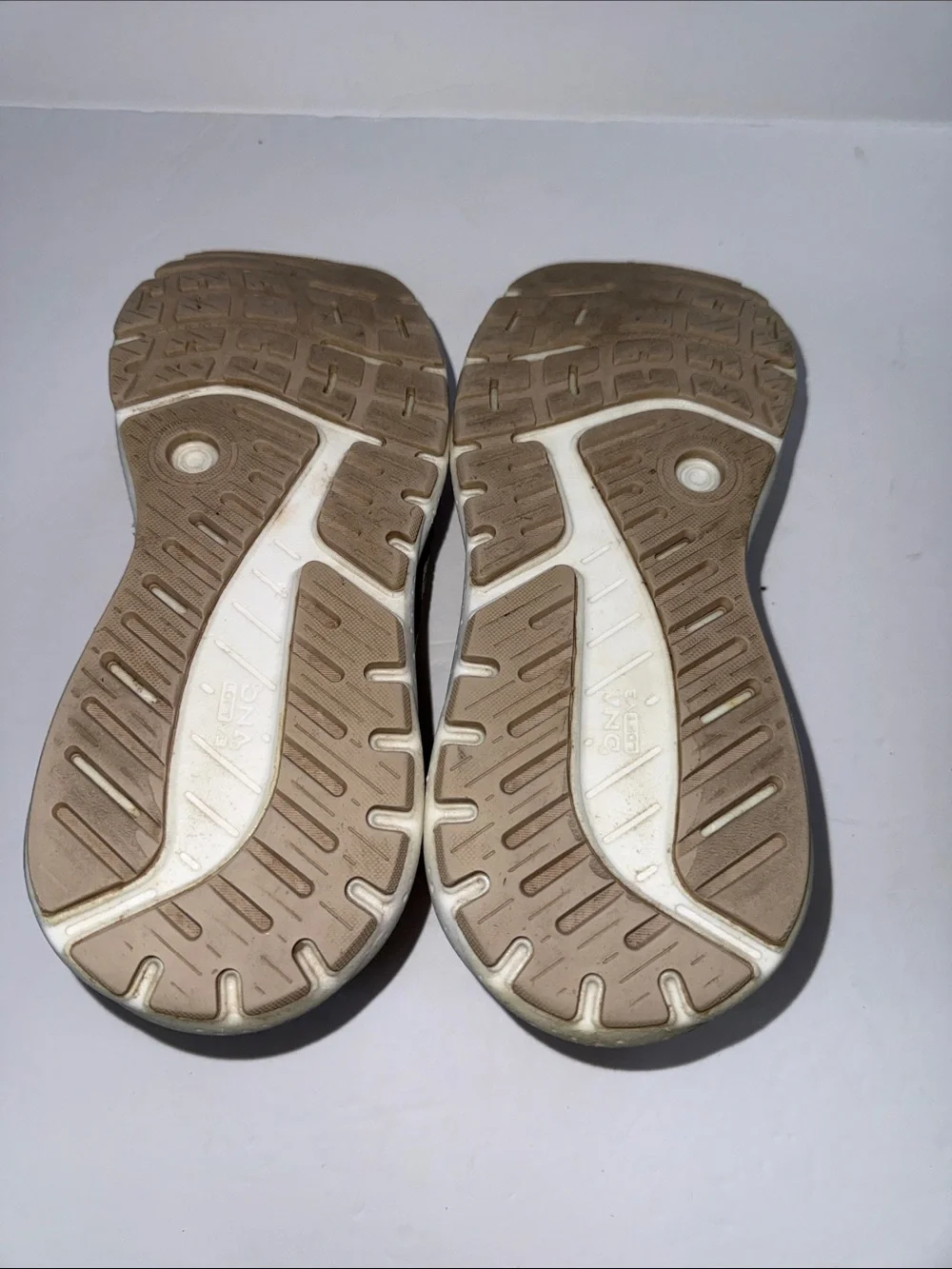 Brooks women’s Neutral Running Shoes wide D- Light Tan with Cream Accents